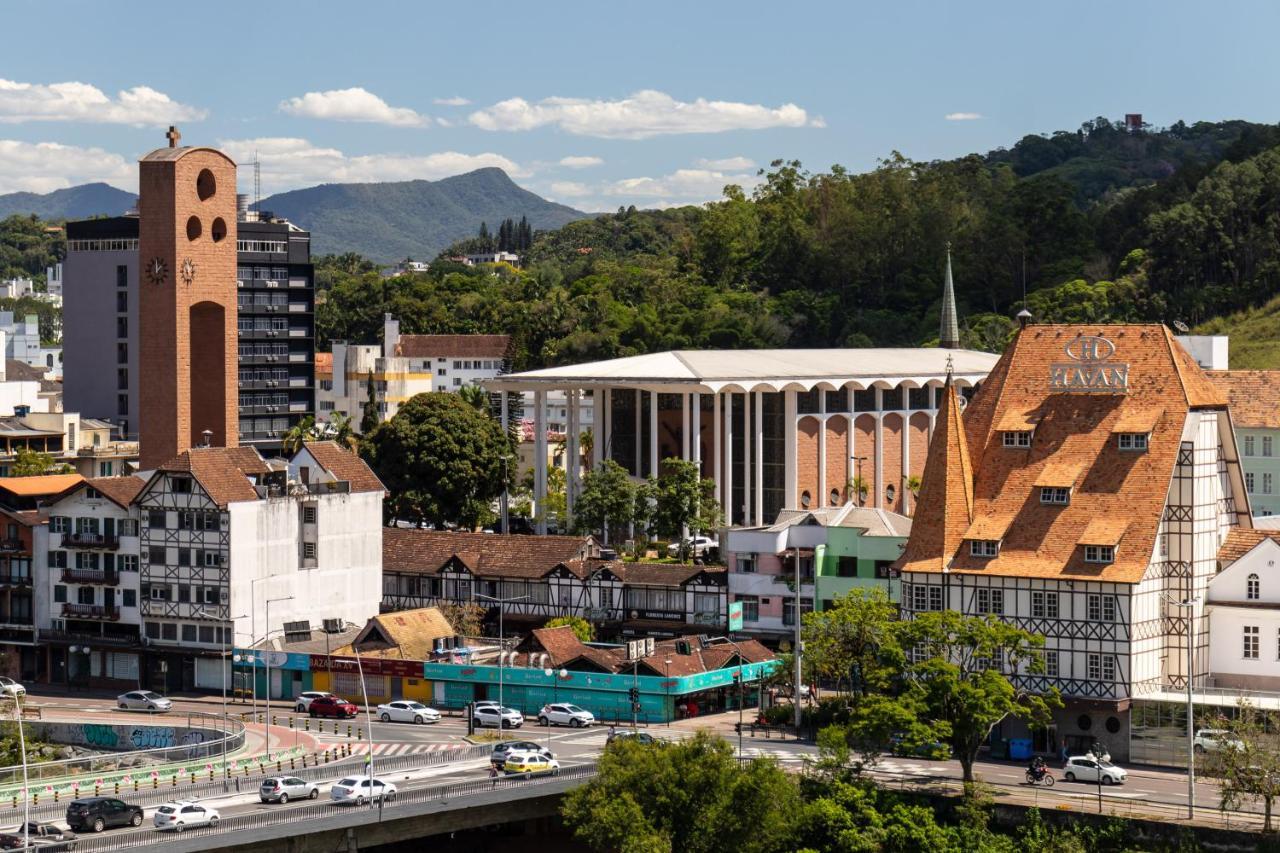 Отель Blumenau Tower By Castelo Itaipava Экстерьер фото